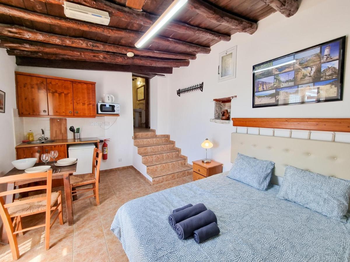 Poseidon'S Pool Paradise Skarinou Zewnętrze zdjęcie